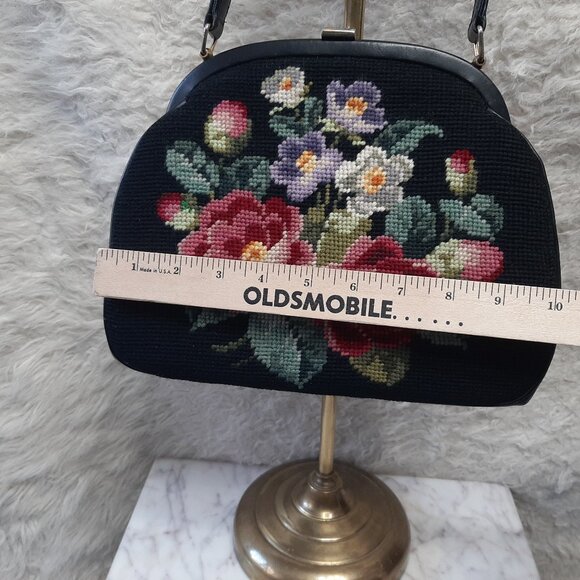 Vintage 1950's Black Tapestry Needlepoint Floral Roses Handbag - Picture 4 of 9